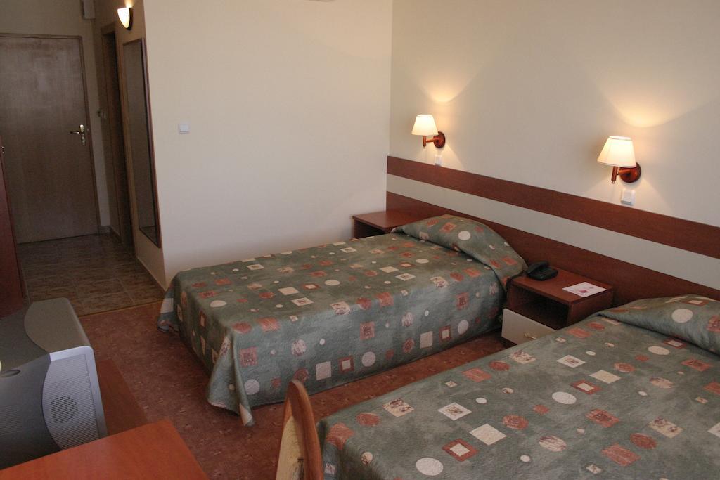 دوبريتش Hotel Bulgaria الغرفة الصورة