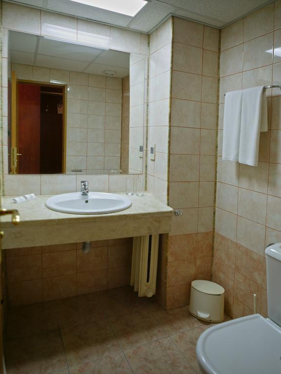 دوبريتش Hotel Bulgaria الغرفة الصورة