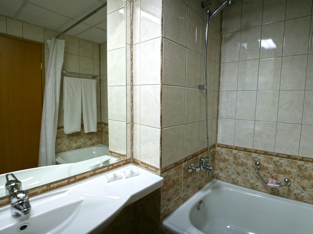 دوبريتش Hotel Bulgaria الغرفة الصورة